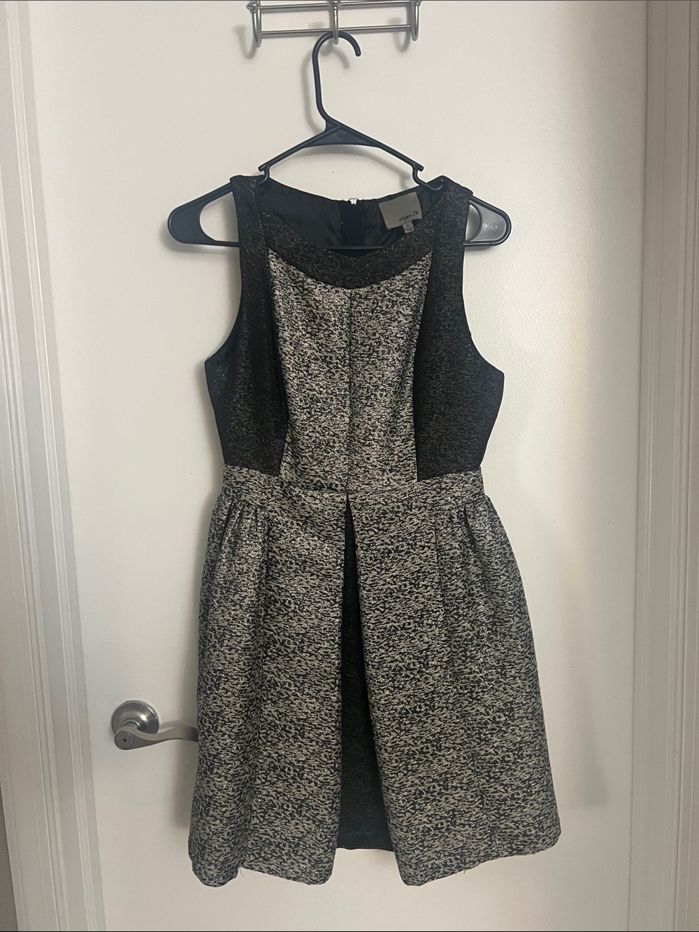 Aryn K Black and Gray Textured Sleeveless Fit-and-Flare Dress